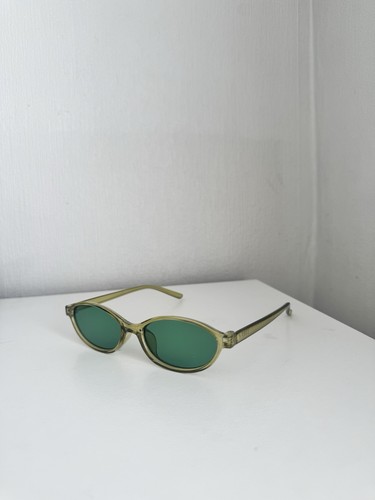 Green oval sunglasses - green,