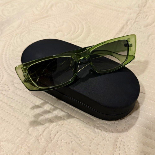 Women green plastic - women's,